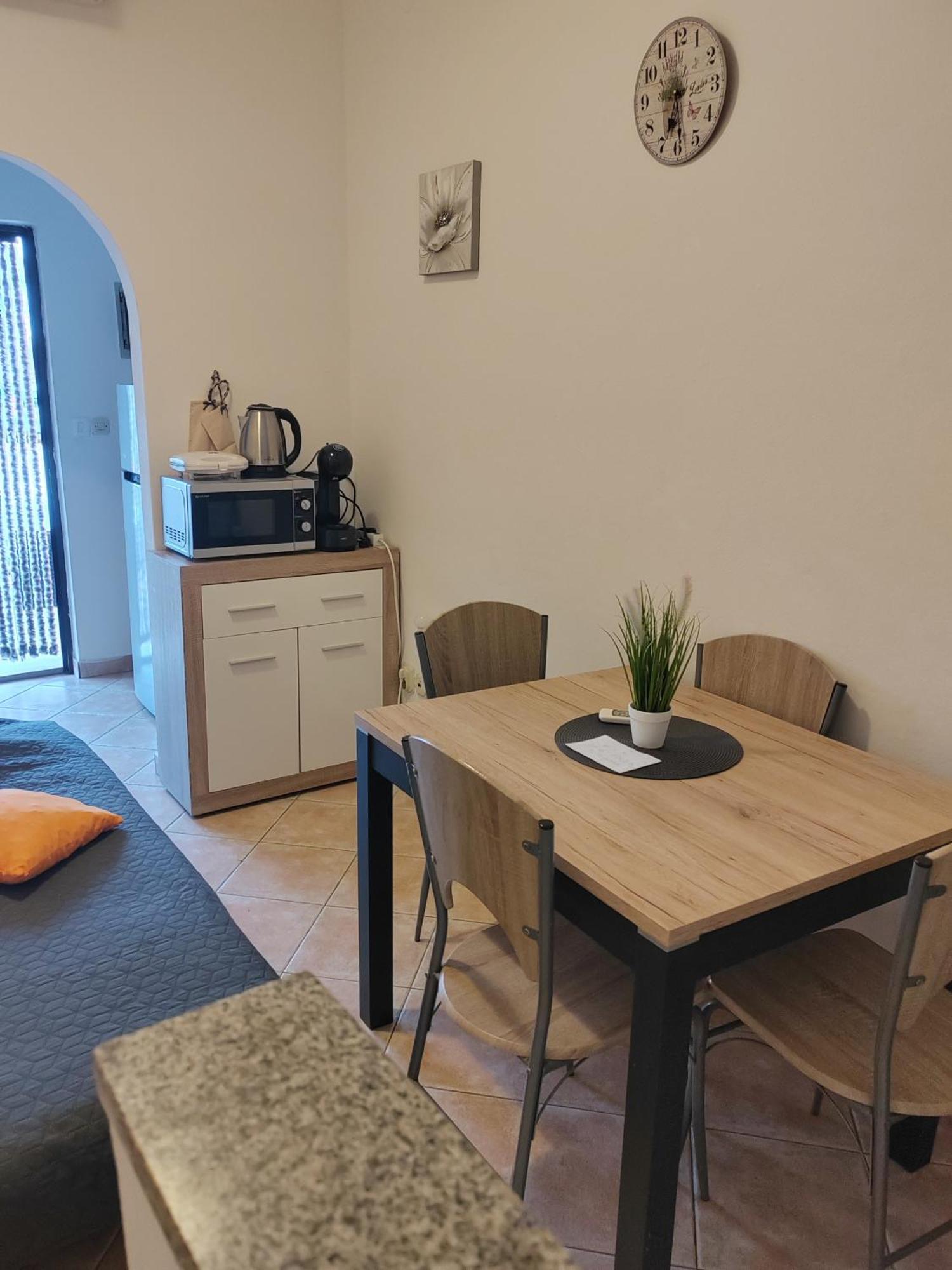 Apartments Sandra 1335 Пула Екстериор снимка