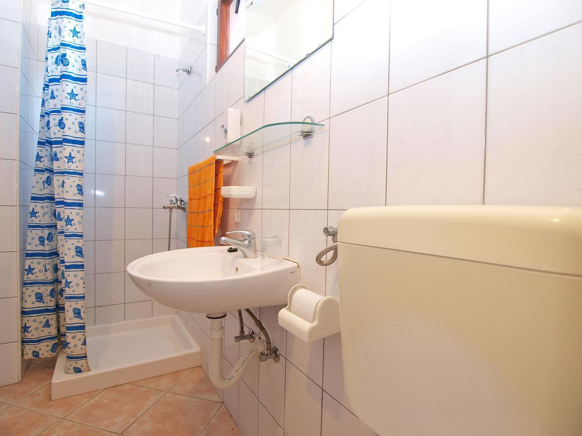 Apartments Sandra 1335 Пула Екстериор снимка